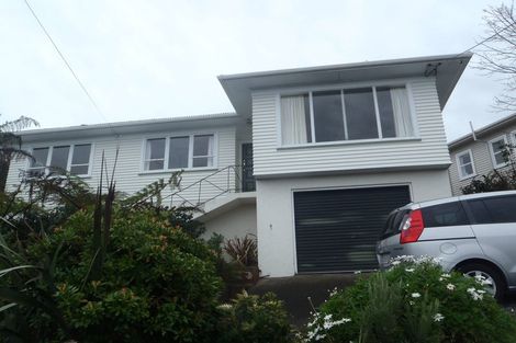 Photo of property in 57 Bedford Street, Northland, Wellington, 6012