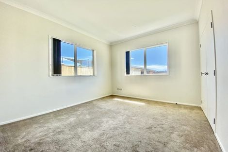 Photo of property in 70 Donegal Park Drive, Flat Bush, Auckland, 2019
