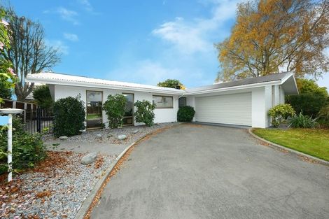 Photo of property in 10 Rosedale Place, Avonhead, Christchurch, 8042