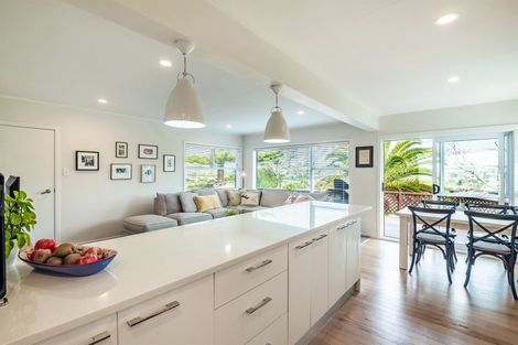 Photo of property in 1/24 William Souter Street, Forrest Hill, Auckland, 0620
