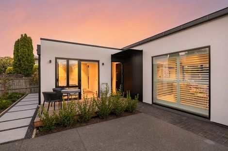 Photo of property in 1/2a Church Lane, Merivale, Christchurch, 8014