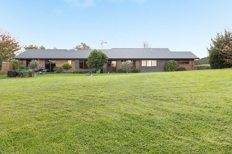 Photo of property in 8r Bradley Avenue, Pyes Pa, Tauranga, 3112