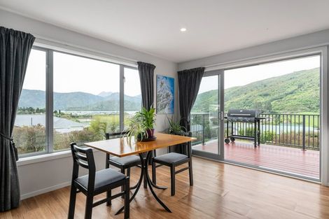 Photo of property in 9 Mclean Drive, Havelock, 7100