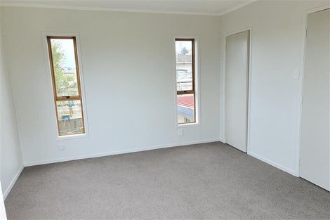 Photo of property in 54 Makora Road, Massey, Auckland, 0614