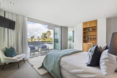 Photo of property in 22b Beach Road, Castor Bay, Auckland, 0620