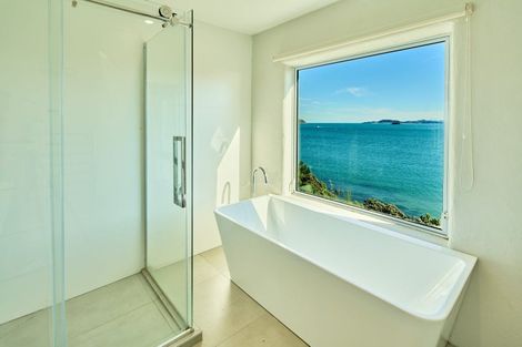 Photo of property in 5 Rangiuru Road, Mahina Bay, Lower Hutt, 5013