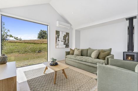 Photo of property in 2 Kotuku Lane, Jacks Point, Queenstown, 9371