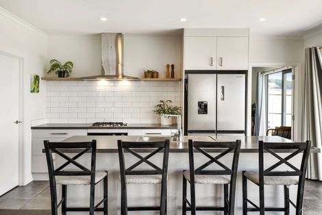 Photo of property in 34 Varsity Heights, Fitzherbert, Palmerston North, 4410