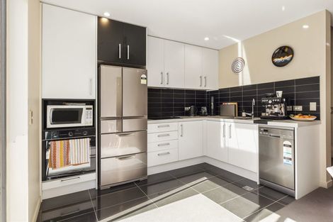 Photo of property in 20/8 Thatcher Crescent, Crofton Downs, Wellington, 6035