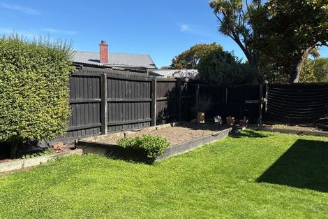 Photo of property in 40 Mcfaddens Road, St Albans, Christchurch, 8052