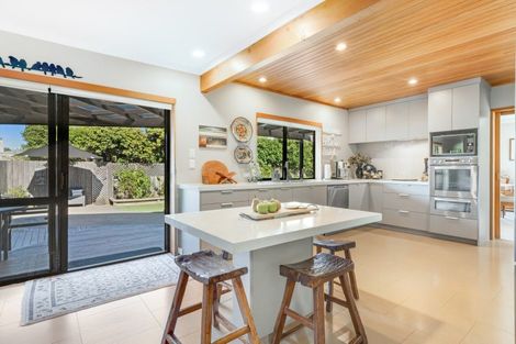 Photo of property in 5 Basilton Close, Bucklands Beach, Auckland, 2012