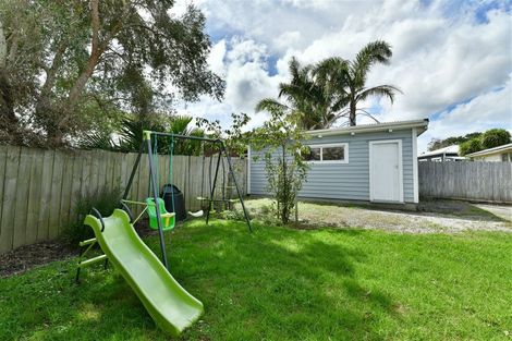 Photo of property in 36 Karaka Street, Helensville, 0800
