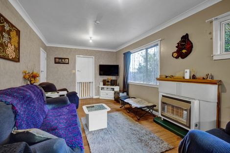 Photo of property in 73 Turuturu Road, Hawera, 4610