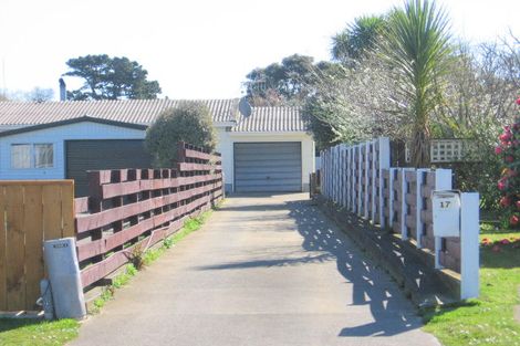 Photo of property in 17 Huntly Street, Foxton, 4814