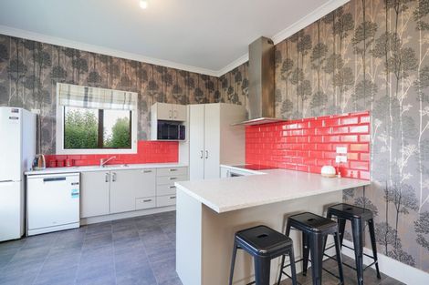 Photo of property in 124 Moulson Street, Strathern, Invercargill, 9812