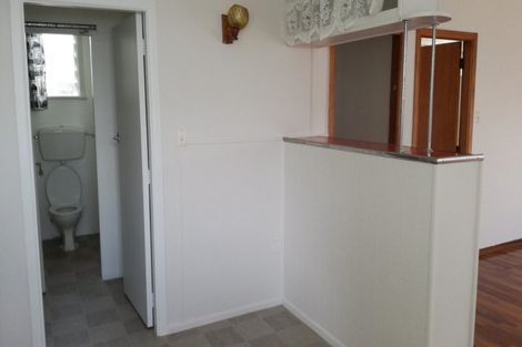 Photo of property in 14 Youngs Road, Papakura, 2110