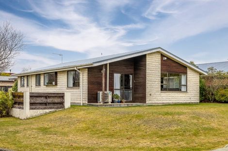 Photo of property in 12 Rex Place, Rangiora, 7400