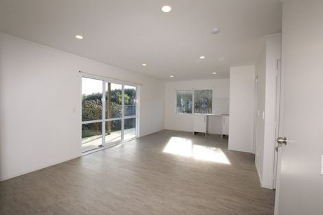 Photo of property in 306 Sunset Road, Windsor Park, Auckland, 0632