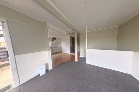 Photo of property in 23a Awanui Street, Merrilands, New Plymouth, 4312