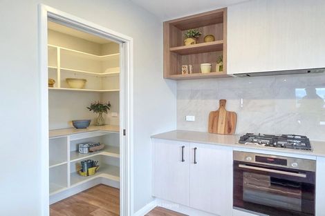 Photo of property in 57 Te Taniwha Road, One Tree Point, 0118