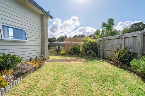 Photo of property in 9 Tanner Place, Te Kamo, Whangarei, 0112