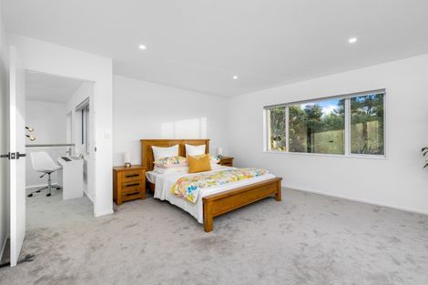 Photo of property in 29a Kimberly Grove, Greenhithe, Auckland, 0632