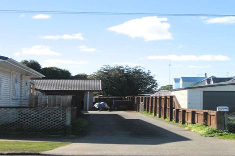 Photo of property in 36b Kelvin Road, Papakura, 2110