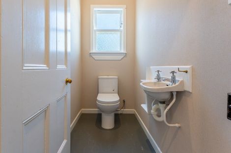 Photo of property in 35 Edinburgh Street, Waimate, 7924