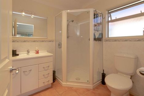 Photo of property in 52 Neeve Road, Taradale, Napier, 4112