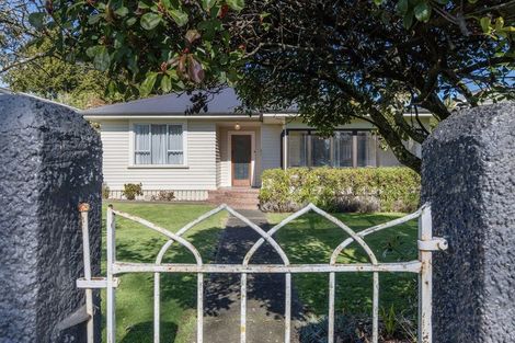 Photo of property in 5 Ruataniwha Street, Waipukurau, 4200
