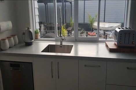 Photo of property in 144a Charles Street, Westshore, Napier, 4110