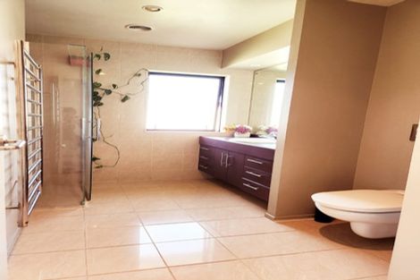 Photo of property in 43 Bleakhouse Road, Howick, Auckland, 2014