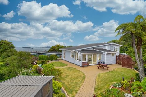 Photo of property in 44 Dowse Drive, Maungaraki, Lower Hutt, 5010