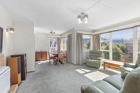 Photo of property in 66 Taylor Terrace, Tawa, Wellington, 5028
