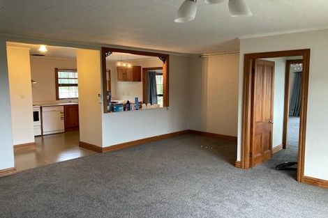 Photo of property in 10 Grumman Lane, Newlands, Wellington, 6037