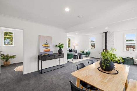 Photo of property in 100 Brandon Street, Featherston, 5710
