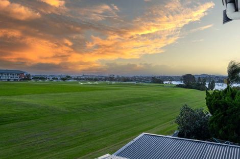Photo of property in 53 Manor Park, Sunnyhills, Auckland, 2010