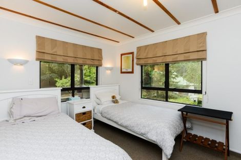 Photo of property in 82 Tauroa Road, Havelock North, 4130