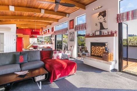 Photo of property in 3 Sylvia Place, Acacia Bay, Taupo, 3330
