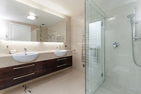 Photo of property in 16 Le Quesnoy Place, Cambridge, 3434