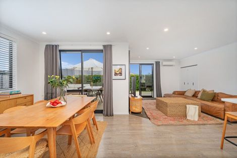 Photo of property in 5 Victoria Street, Coromandel, 3506