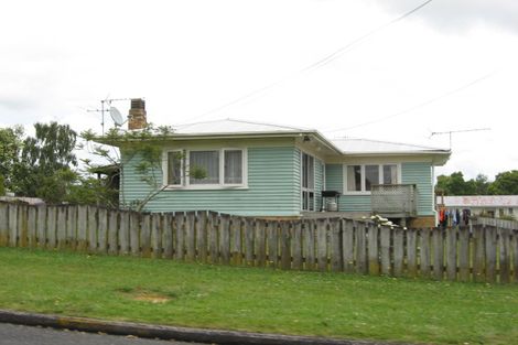 Photo of property in 12 Montgomery Avenue, Pukekohe, 2120