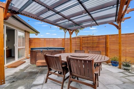 Photo of property in 21 Catchpole Place, Woodend, 7610