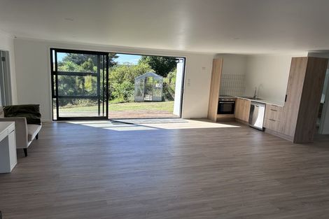 Photo of property in 1268 East Coast Road, Redvale, Albany, 0794