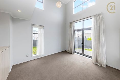 Photo of property in 18 Hirimate Place, Flat Bush, Auckland, 2019