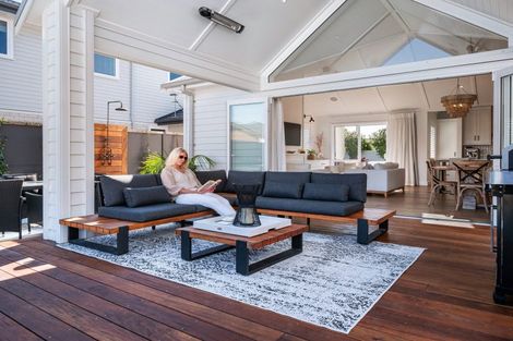 Photo of property in 10 Oceania Sands Way, Papamoa Beach, Papamoa, 3118
