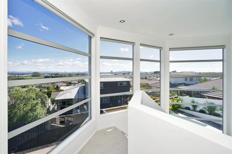 Photo of property in 17 Raddington Way, Huntington, Hamilton, 3210