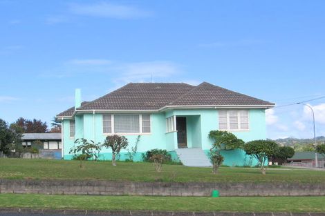 Photo of property in 1 Evans Road, Glen Eden, Auckland, 0602