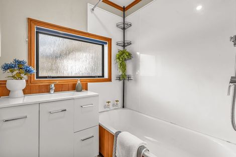 Photo of property in 15 Willow Avenue, Stoke, Nelson, 7011