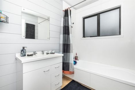 Photo of property in 1 Edinburgh Street, Tuakau, 2121